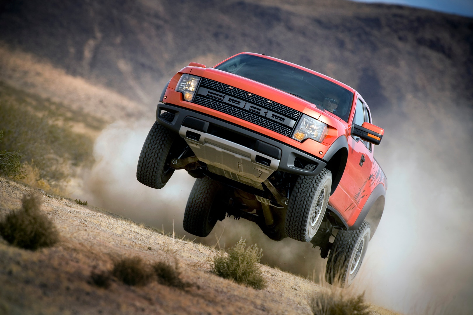 LAS VEGAS, Nov. 4, 2008 - The Ford F-150 SVT Raptor, Ford's new king of the off-road just found a best friend. The Ford F-150 SVT Raptor R, which features modified components, was developed by SVT and Ford Racing specifically to race in the Tecate SCORE Baja 1000 - one of the most grueling off-road races on the circuit. (11/04/2008)
