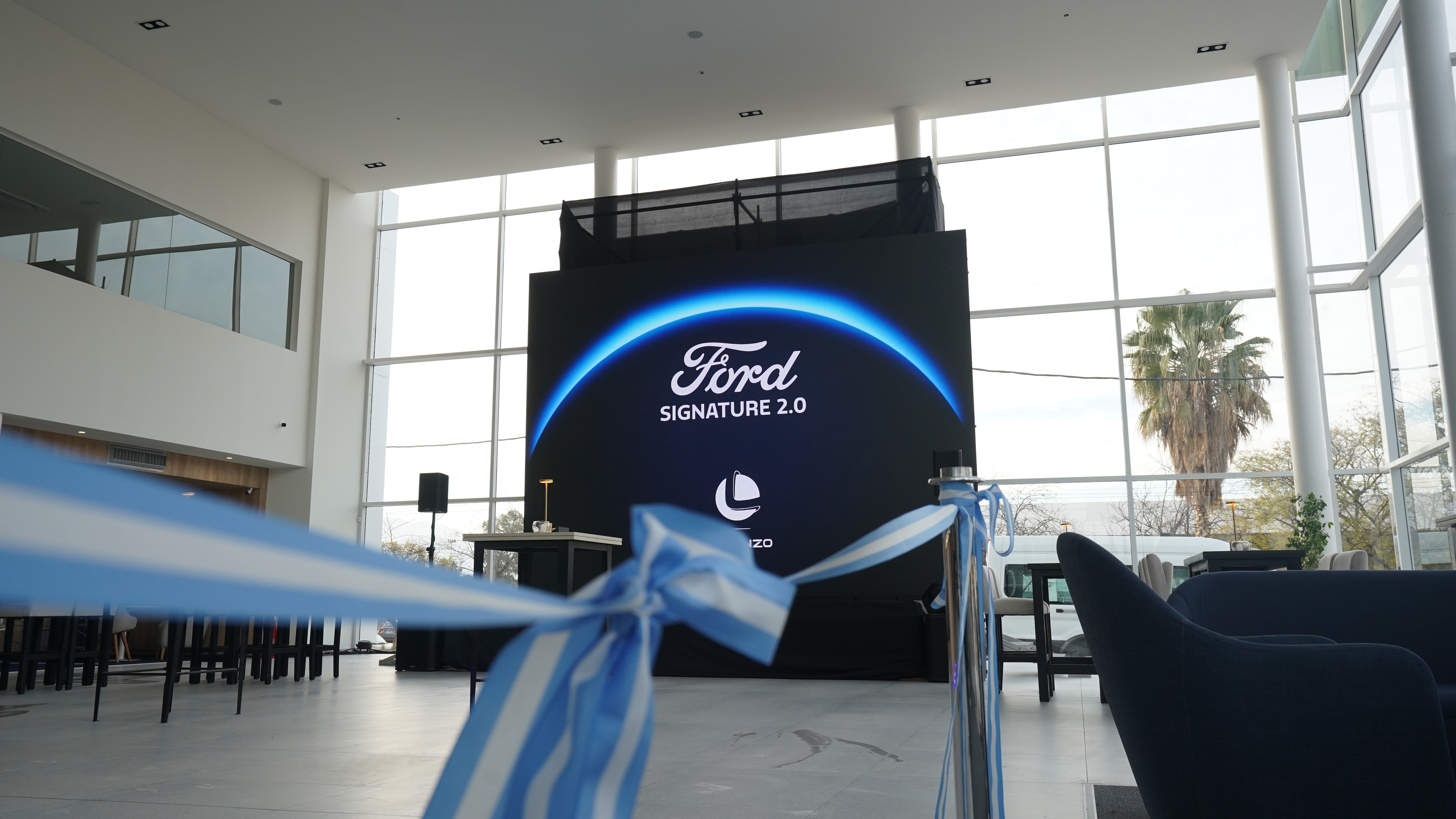 Apertura Ford Signature 2.0