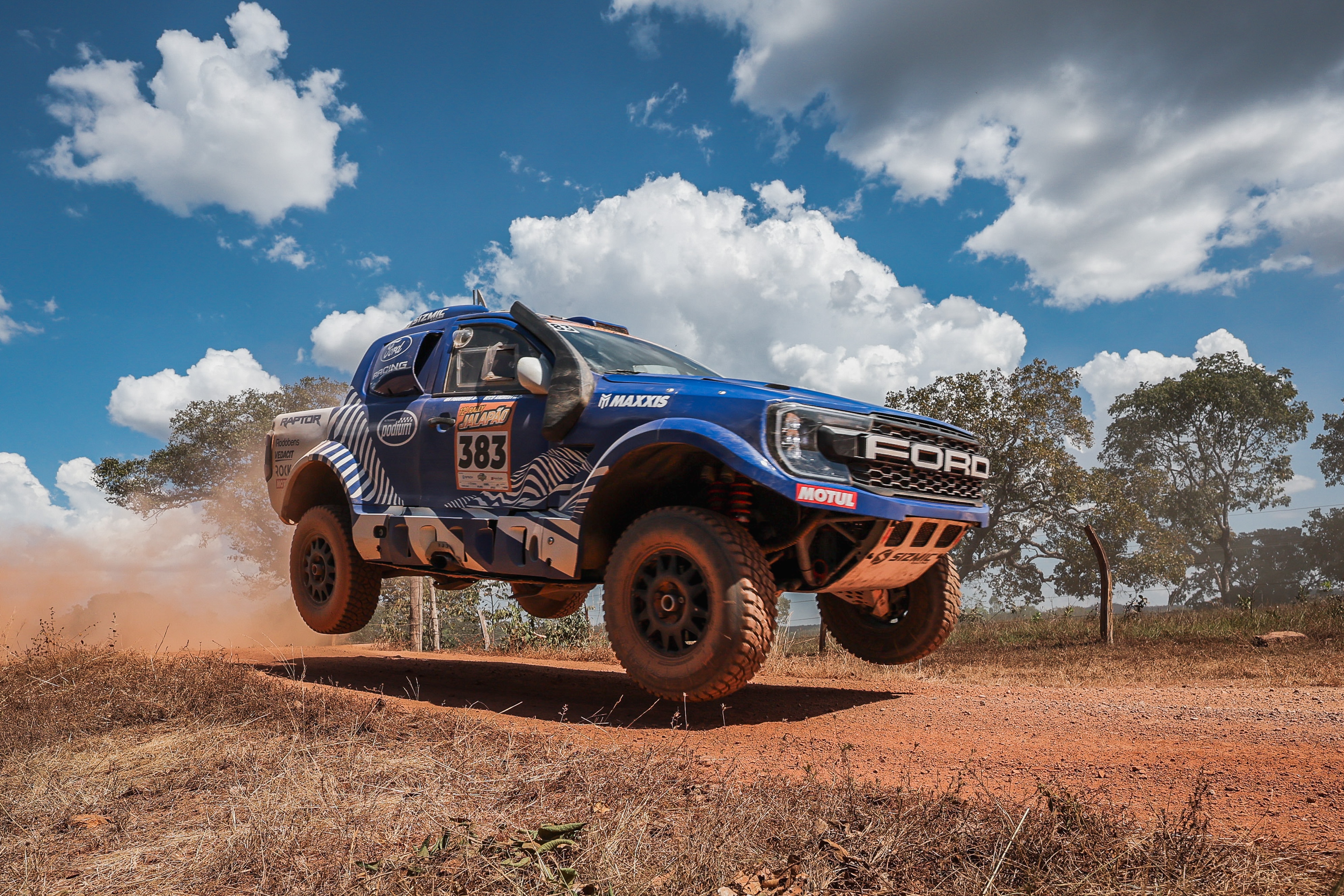 Bia Figueiredo estreia com vitória no Rally Jalapão com um protótipo da Ranger com motor V8