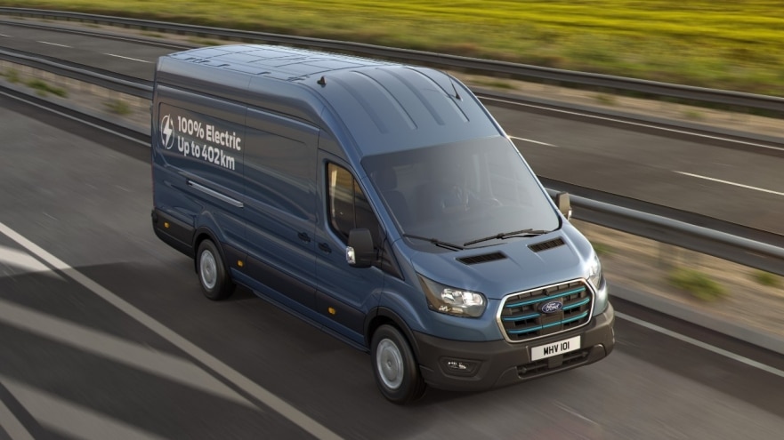 Schneller laden und weiter fahren: Ford Pro wertet den vollelektrischen Marktführer E-Transit weiter auf