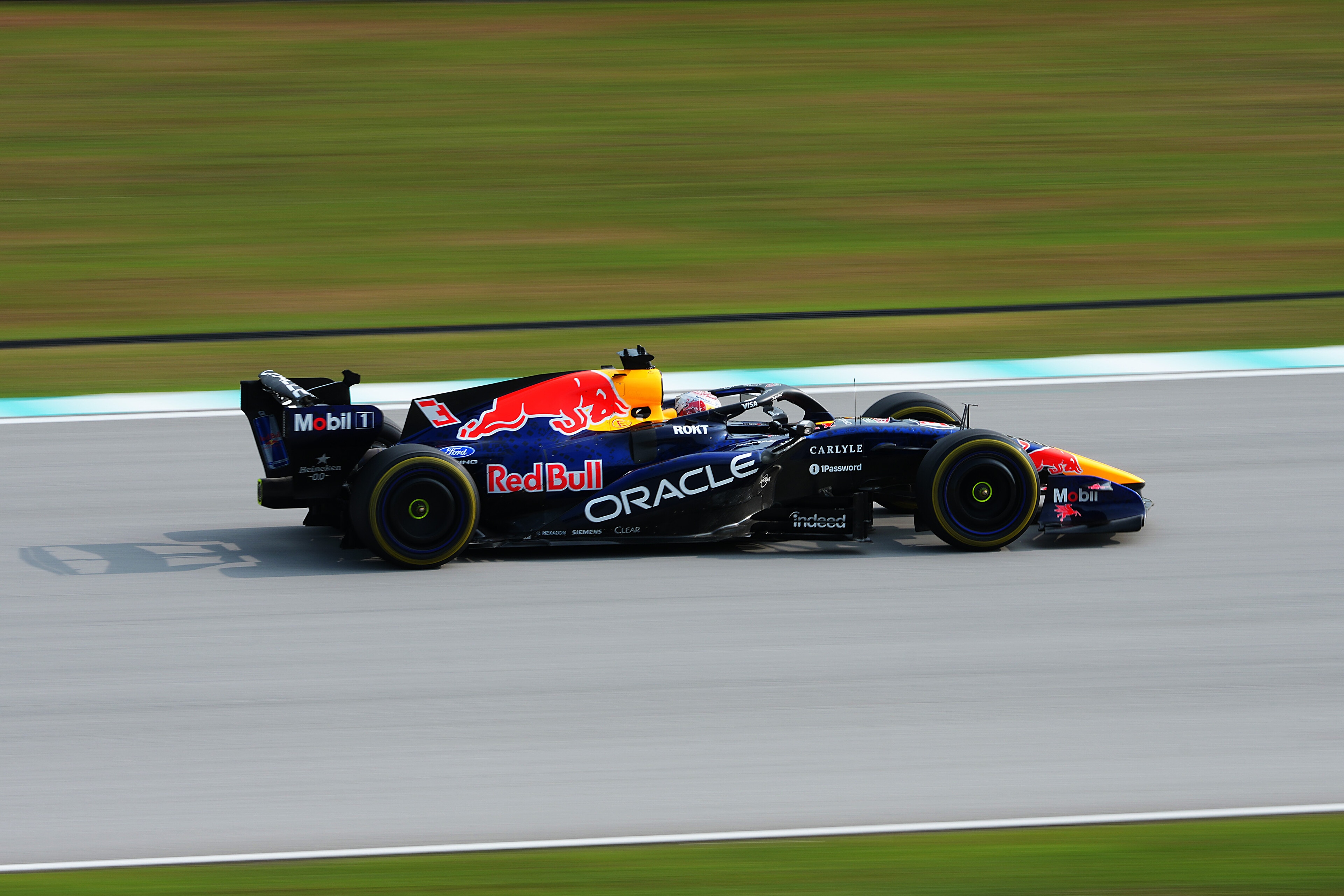 Official image for Oracle Red Bull Racing and Ford begin their 2026 Formula 1 partnership with a joint season launch