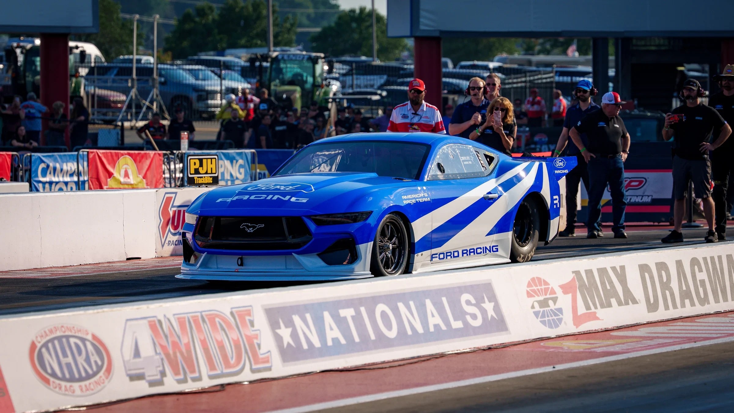 El Ford Racing Mustang Cobra Jet 2200 en los NHRA 4-Wide Nationals