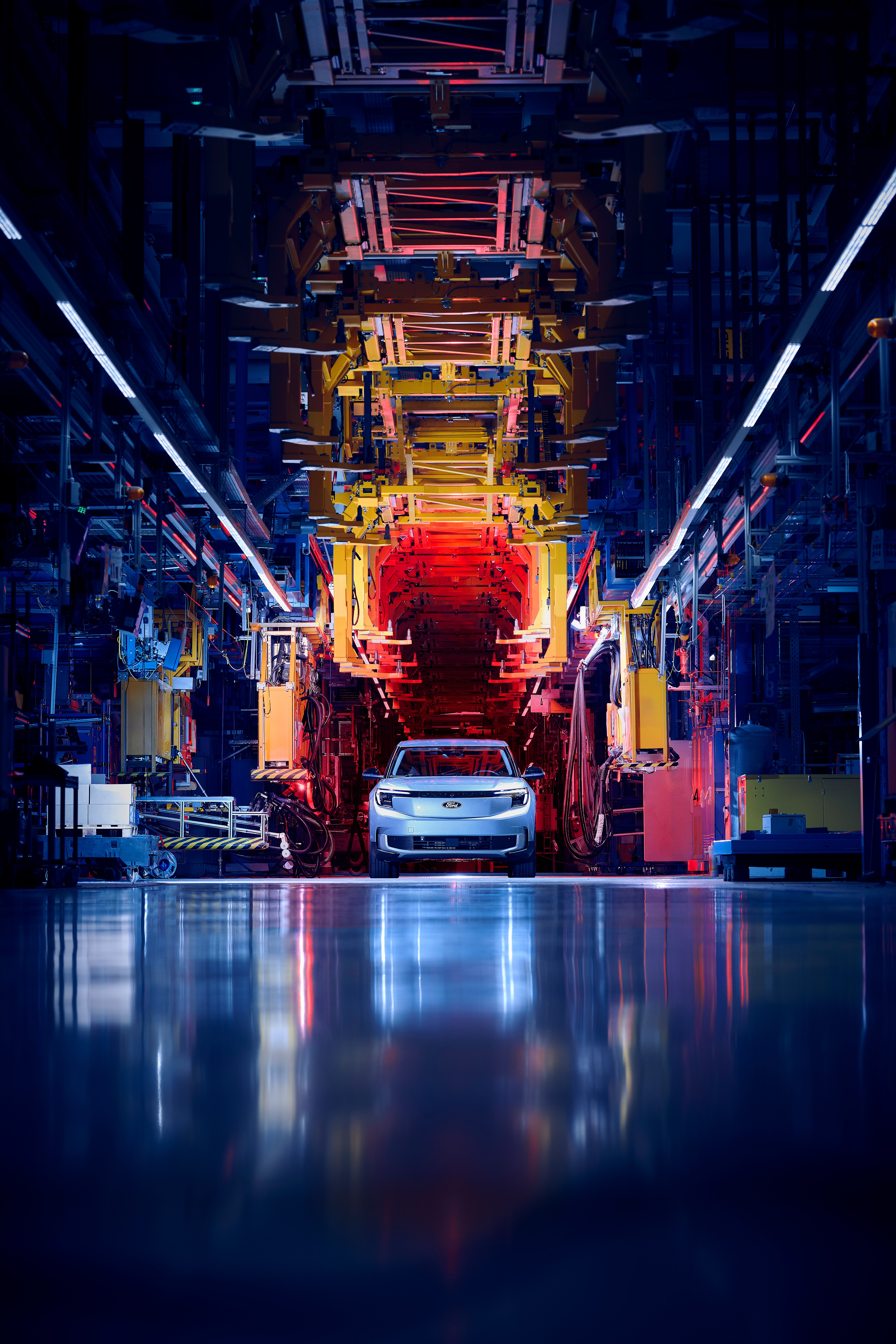 Ford has started mass production of the all-electric Explorer at its new Cologne Electric Vehicle Center, a key step in its push for sustainable, high-tech manufacturing in Europe License expires -------------------------- IN PERPETUITY License region -------------------------- GLOBAL License scope -------------------------- A - Earned editorial, press releases, press kits B - All non-broadcast digital and online media C - All non-broadcast digital and online media, plus Retail and POS (showrooms, events etc) D - All print media (newspaper, magazine etc) Copyright and image rights -------------------------- This content is solely for editorial use and for providing individual users with information. Any storage in databases, or any distribution to third parties within the scope of commercial use, or for commercial use is permitted with written consent from Ford of Britain C&PA only.