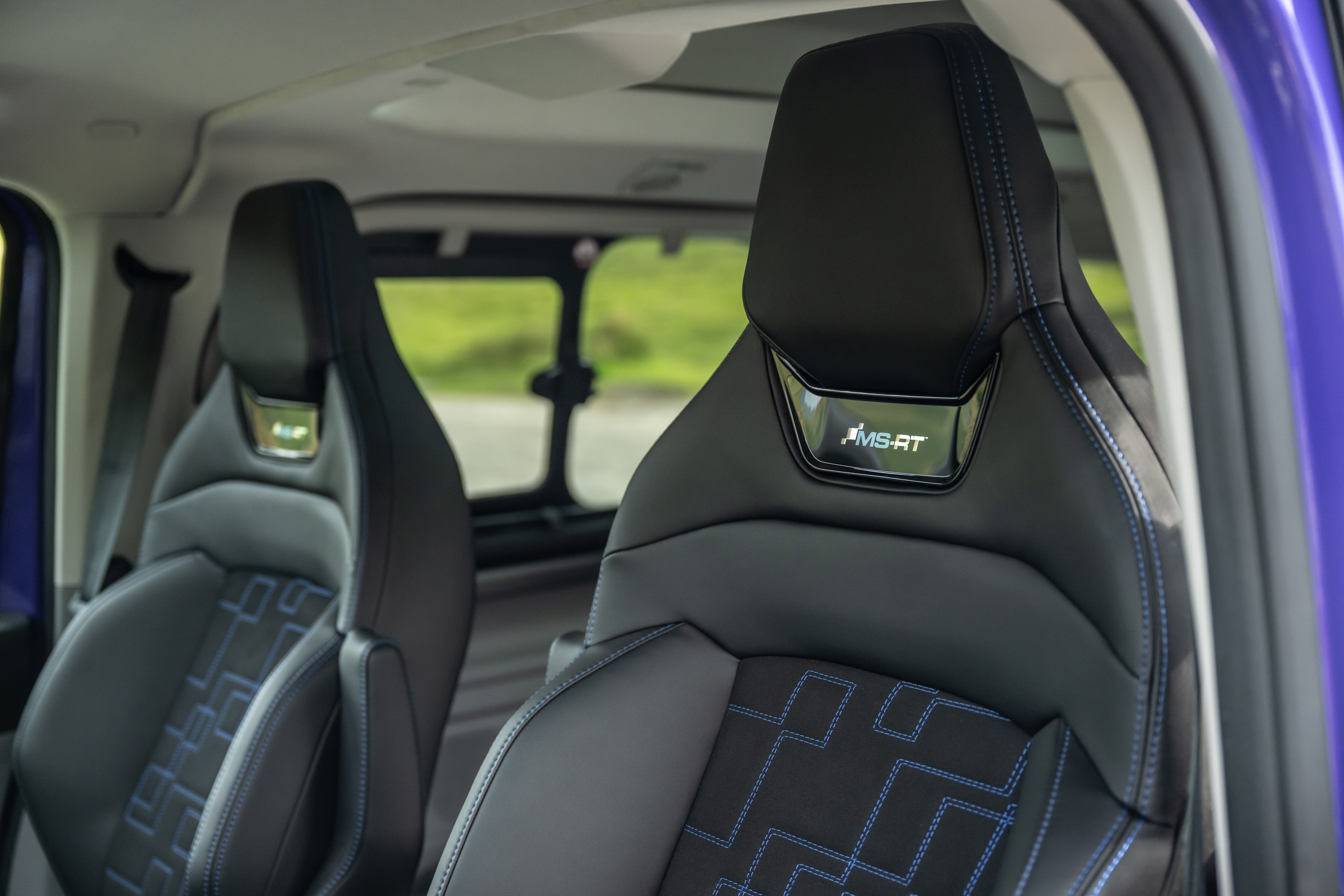 The electric Ford E-Tourneo Custom MS-RT. License valid for earned editorial, press releases, press kits. All non-broadcast digital and online media Region: Global. This content is solely for editorial use and for providing individual users with information. Any storage in databases, or any distribution to third parties within the scope of commercial use, or for commercial use is permitted with written consent from Ford in Europe GmbH only.