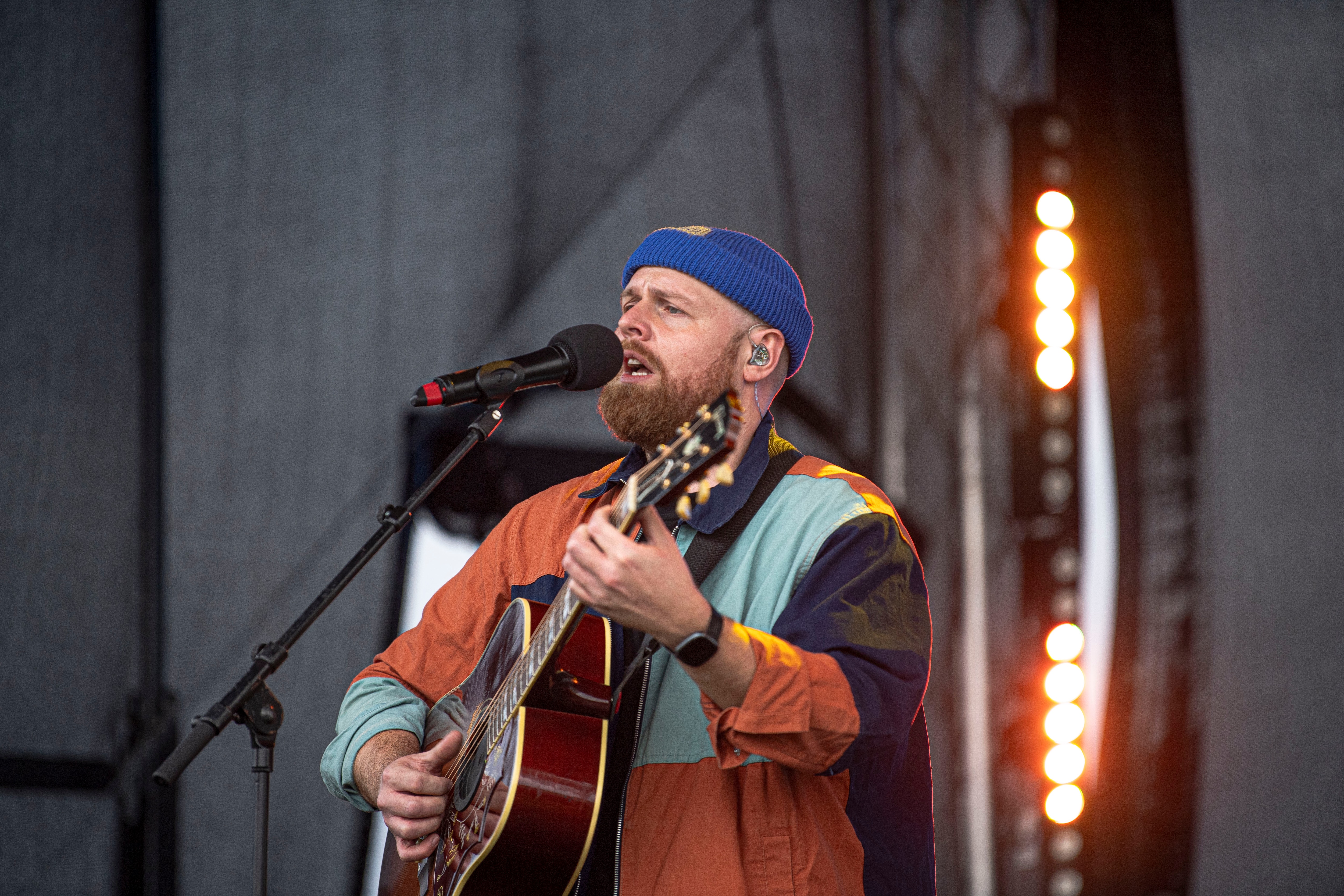 Headliner Tom Walker brought the tunes that everyone knew to round off a great day of music. License valid for earned editorial, press releases, press kits. All non-broadcast digital and online media Region: Global. This content is solely for editorial use and for providing individual users with information. Any storage in databases, or any distribution to third parties within the scope of commercial use, or for commercial use is permitted with written consent from Ford in Europe GmbH only.