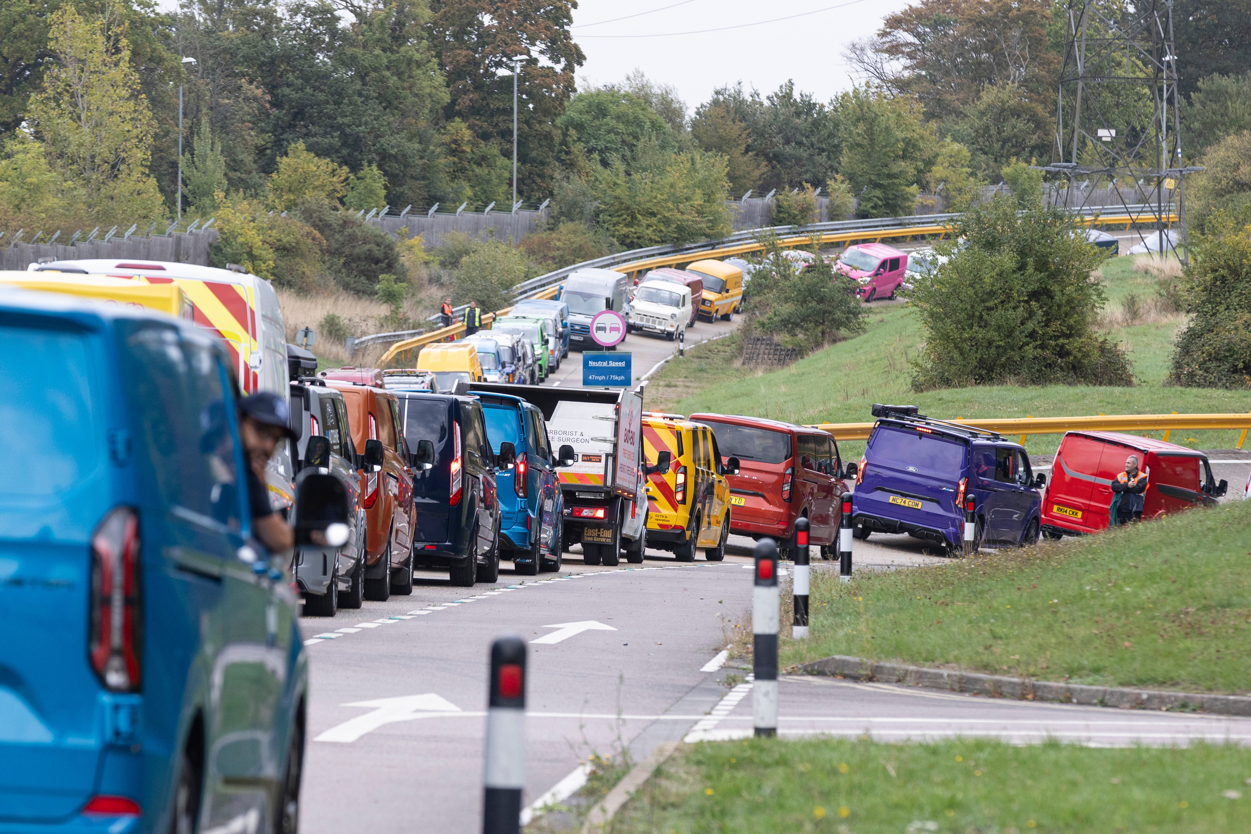 Ford's historic Transit convoy set a new GUINNESS WORLD RECORDS title for the Largest Parade of Vans. License valid for earned editorial, press releases, press kits. All non-broadcast digital and online media Region: Global. This content is solely for editorial use and for providing individual users with information. Any storage in databases, or any distribution to third parties within the scope of commercial use, or for commercial use is permitted with written consent from Ford in Europe GmbH only.