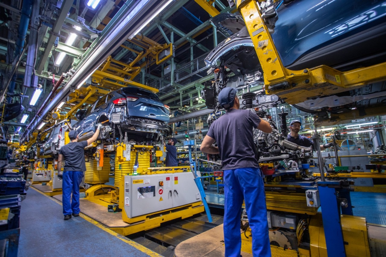 ford and geely auto join forces in europe 11