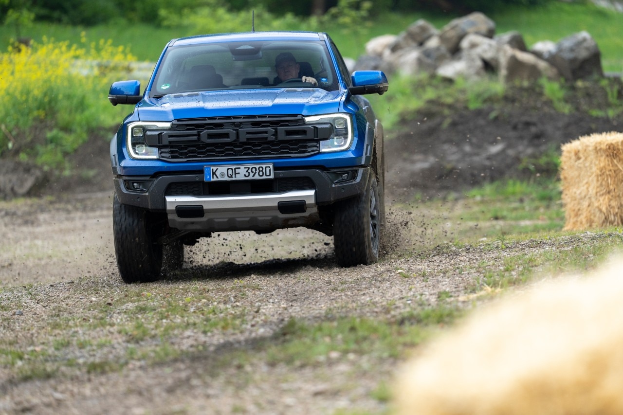 2026 ranger raptor jump 16