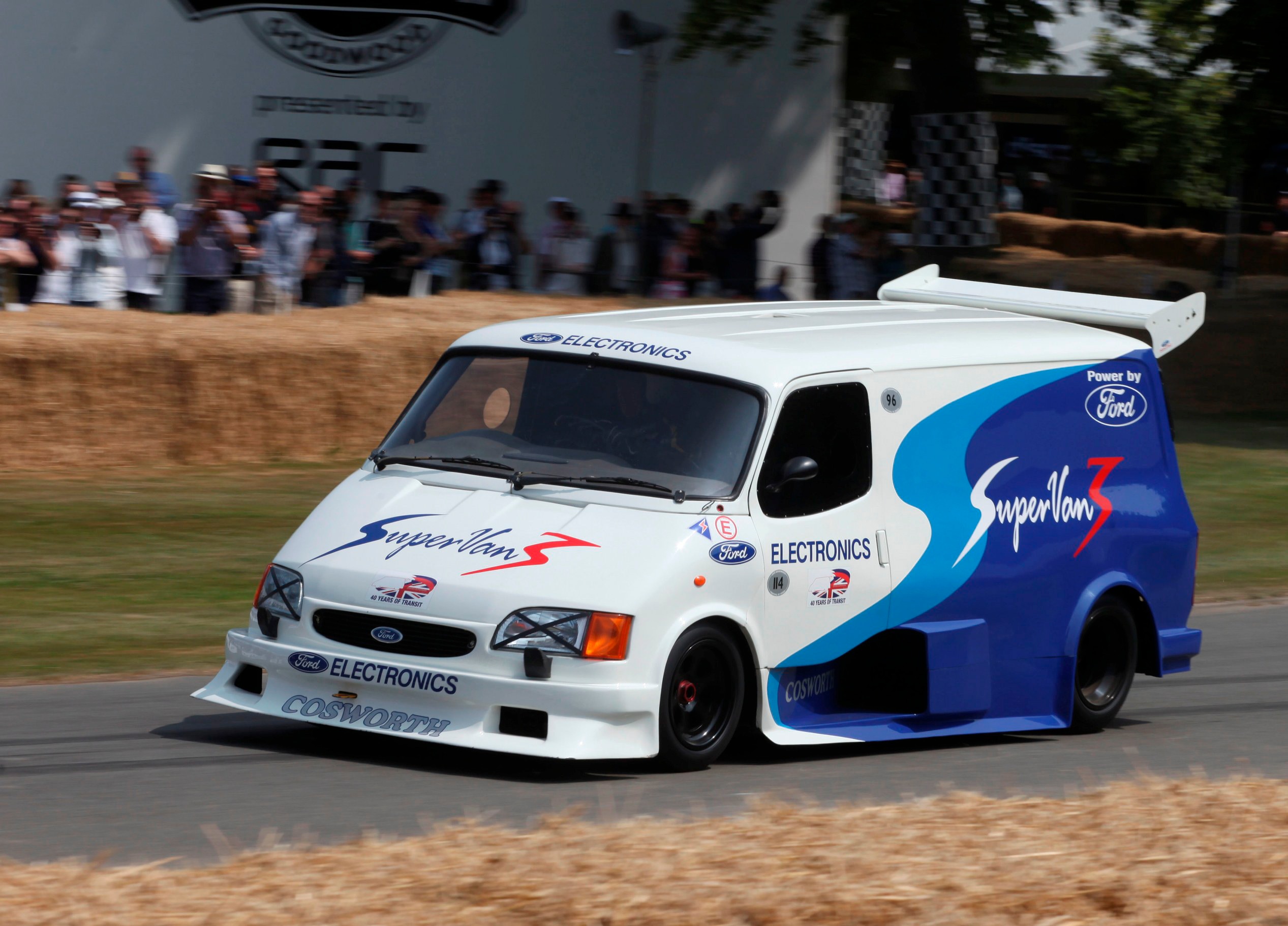 SuperVan 3 at Goodwood. License valid for earned editorial, press releases, press kits. All non-broadcast digital and online media Region: Global. This content is solely for editorial use and for providing individual users with information. Any storage in databases, or any distribution to third parties within the scope of commercial use, or for commercial use is permitted with written consent from Ford in Europe GmbH only.