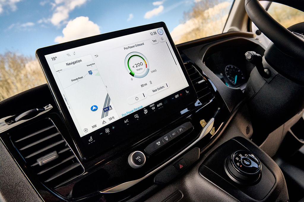 The power usage of the onboard system is monitorable from the cockpit. LICENSE EXPIRES: PERPETUAL - LICENSE BY: Ford Europe LICENSE SCOPE: A - Earned editorial, press releases, press kits. B - All non-broadcast digital and online media. C - All non-broadcast digital and online media, plus Retail and POS (showrooms, events etc). D - All print media (newspaper, magazine etc) REGION: Global COPYRIGHT AND IMAGE RIGHTS: This content is solely for editorial use and for providing individual users with information. Any storage in databases, or any distribution to third parties within the scope of commercial use, or for commercial use is permitted with written consent from Ford of Europe only.