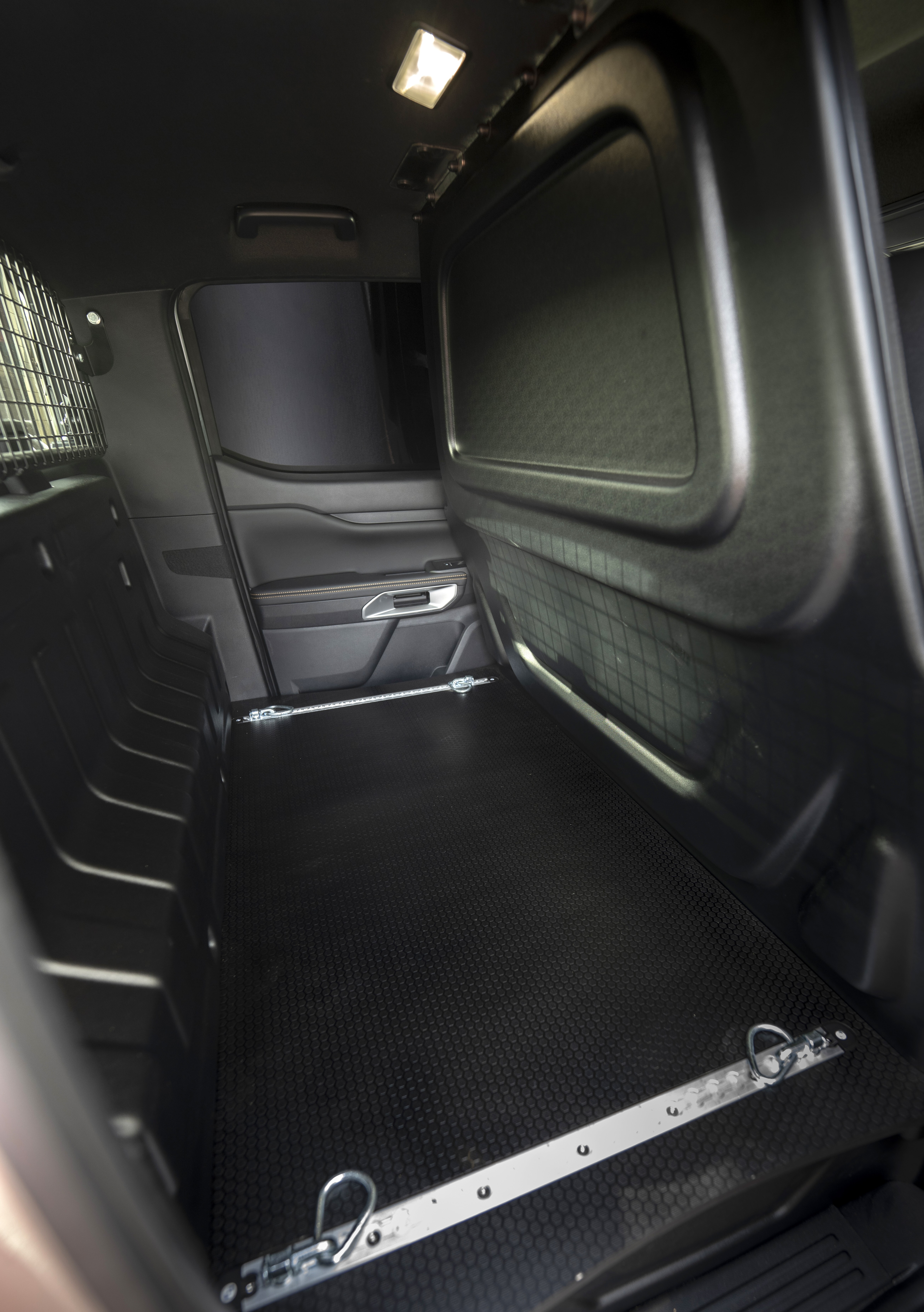 Ranger Double Cab 2-Seat features a robust bulkhead, aluminium panels in place of glass windows, a new loadspace liner and heavy-duty floor with anchor points.