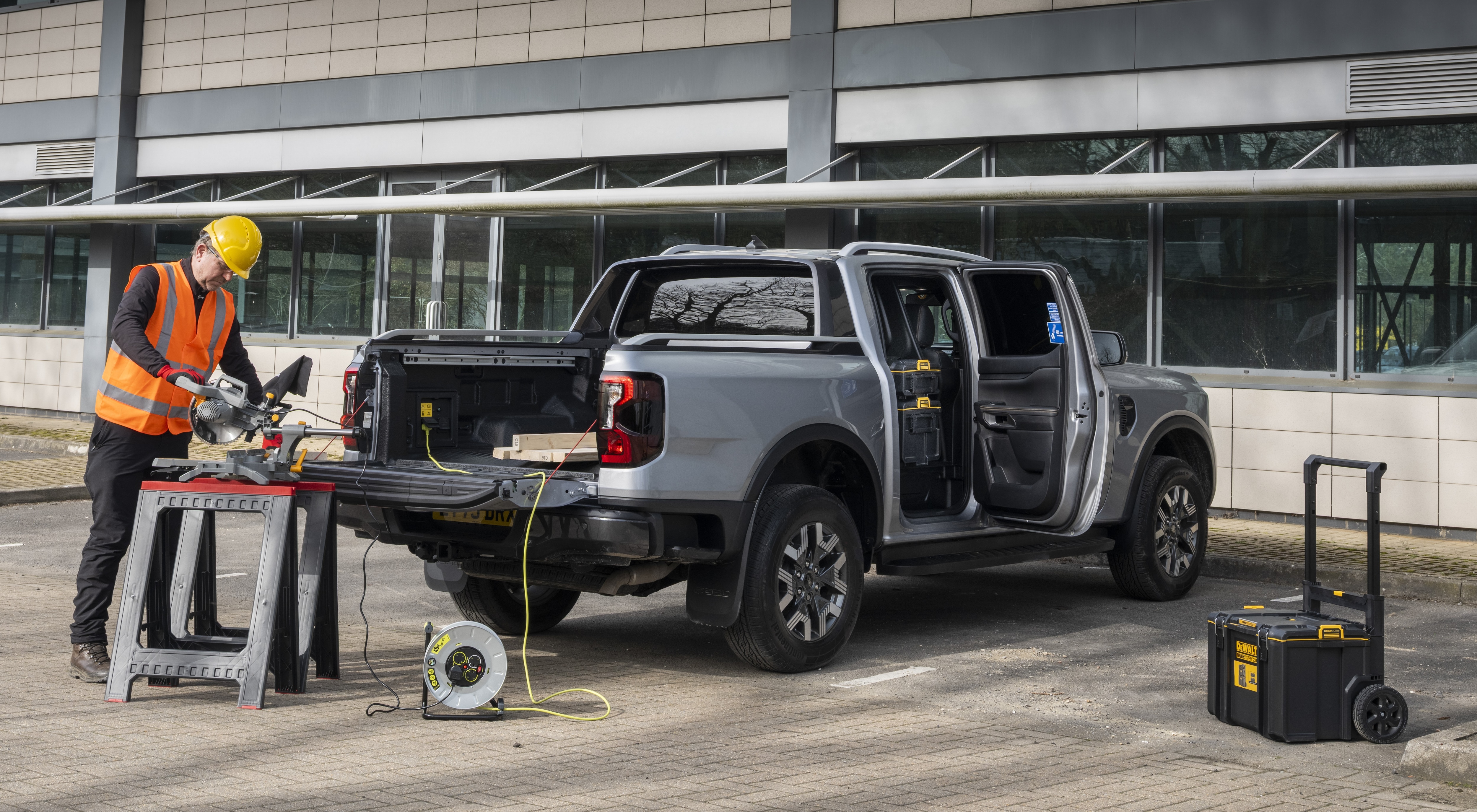Pro Power Onboard technology can turn Ranger PHEV Double Cab 2-Seat into a mobile power source.