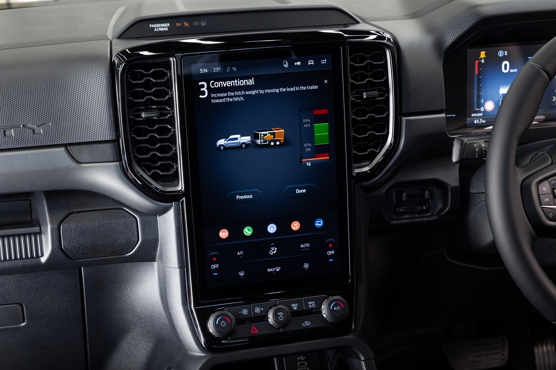 Trailer loading screen display in Ranger Super Duty cab
