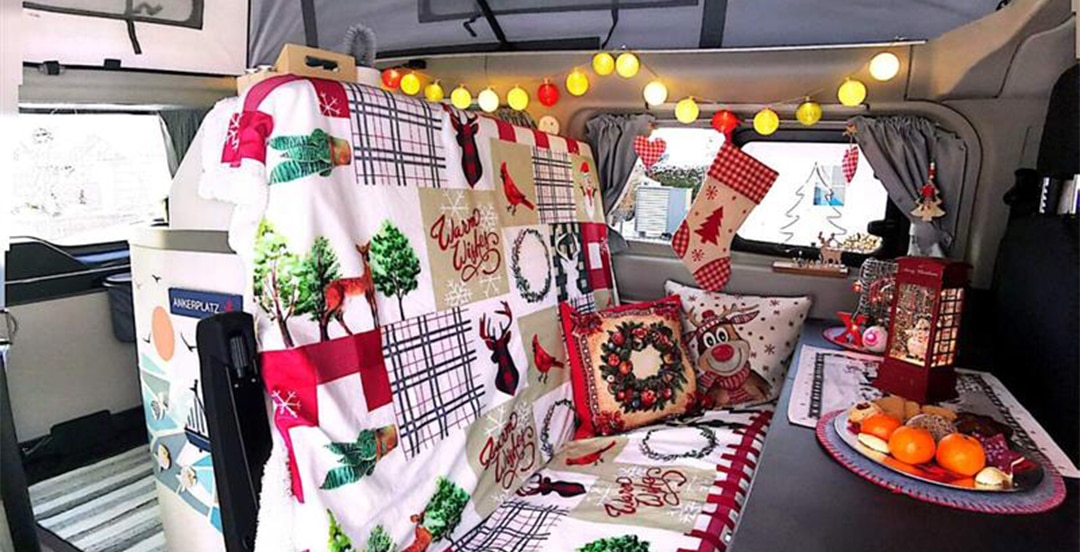 2026_Christine_Article_Festive_Interior