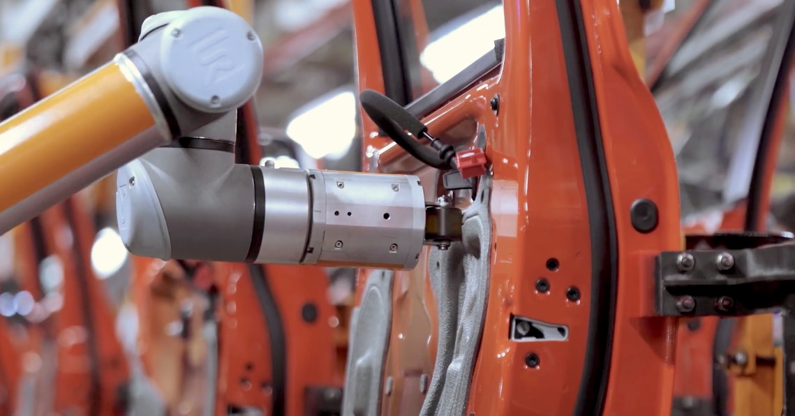 Robot Helper Rolband How Ford’s Robot Helpers Ensure Each Ranger Door is Weatherproof