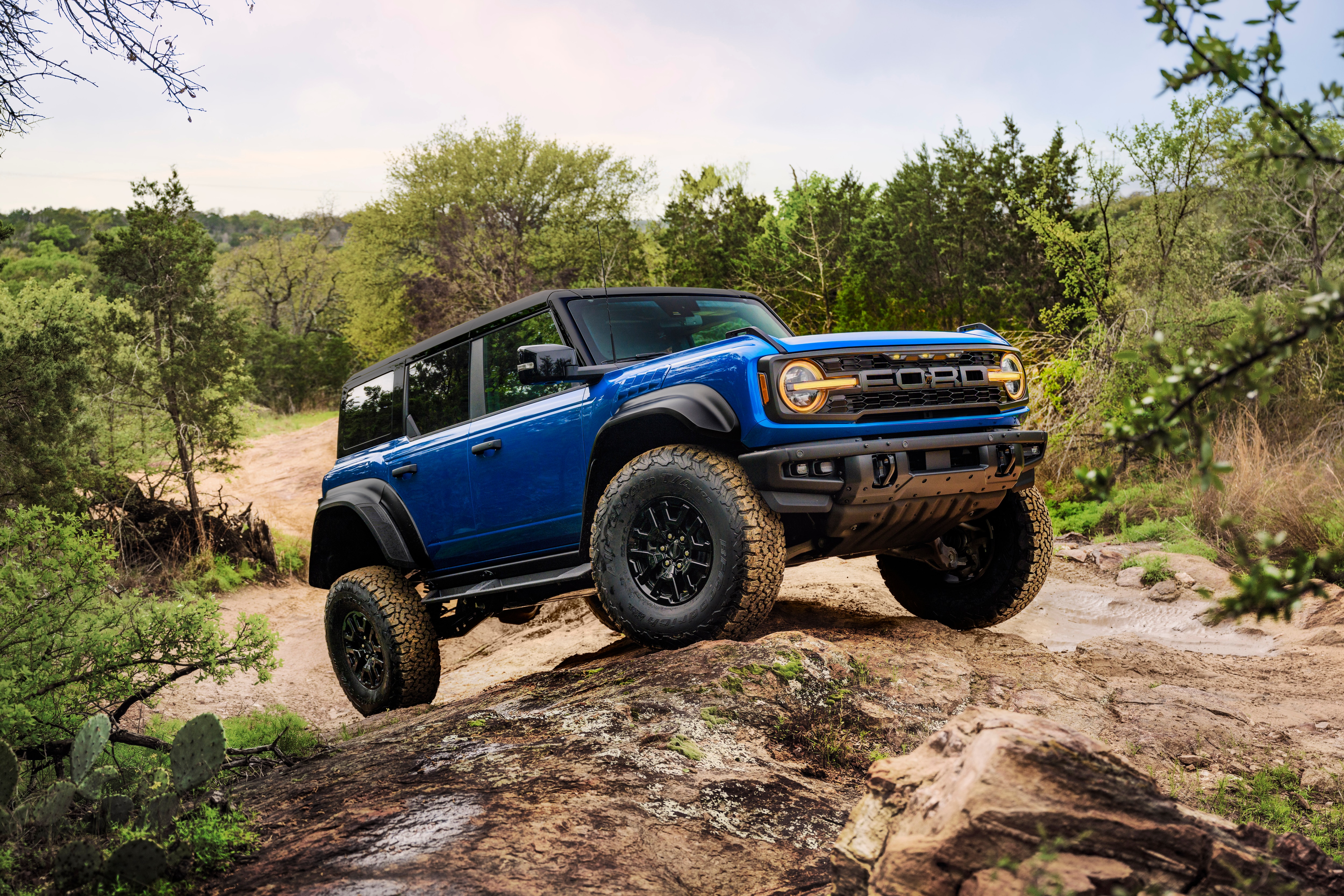 Bronco Raptor Quarter Picture Bronco Raptor Black Appearance Package Debuts Under Total Solar Eclipse