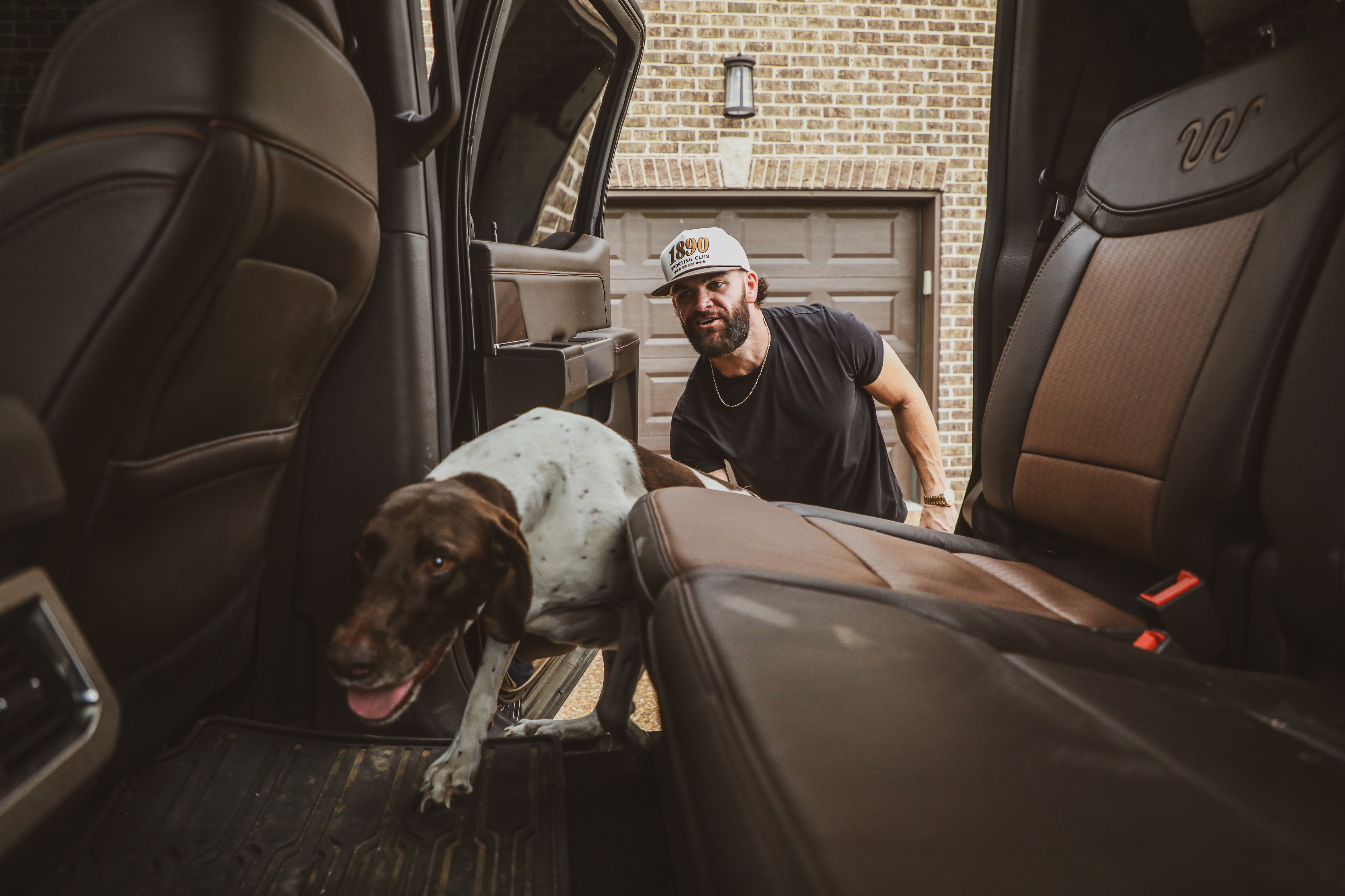 Multi-platinum country artist Dylan Scott knows a thing or two about life in a truck. When he’s not on tour, his black Ford Super Duty F-250 King Ranch Edition is the centerpiece of his day-to-day.