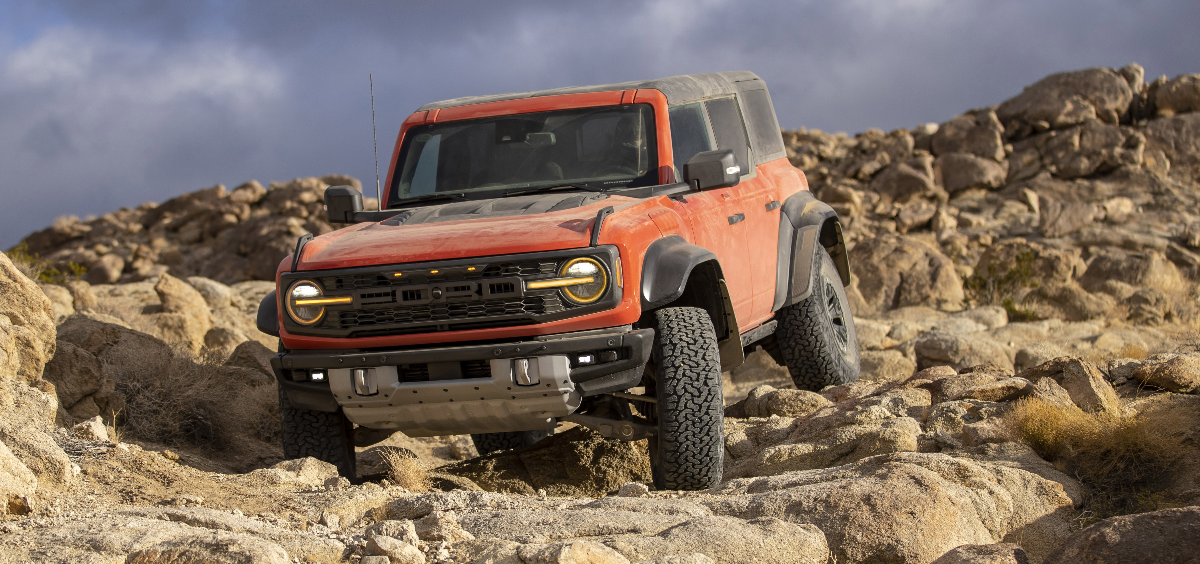 Preproduction model with available equipment shown. Available Summer 2022. Closed course. Professional Driver. Do not attempt unless you have special off-road driving training and are driving on a closed course. Always consult the owner’s manual before off-road driving, know your terrain and trail difficulty, and use appropriate safety gear. Ford is committed to the preservation of the environment and treading lightly.