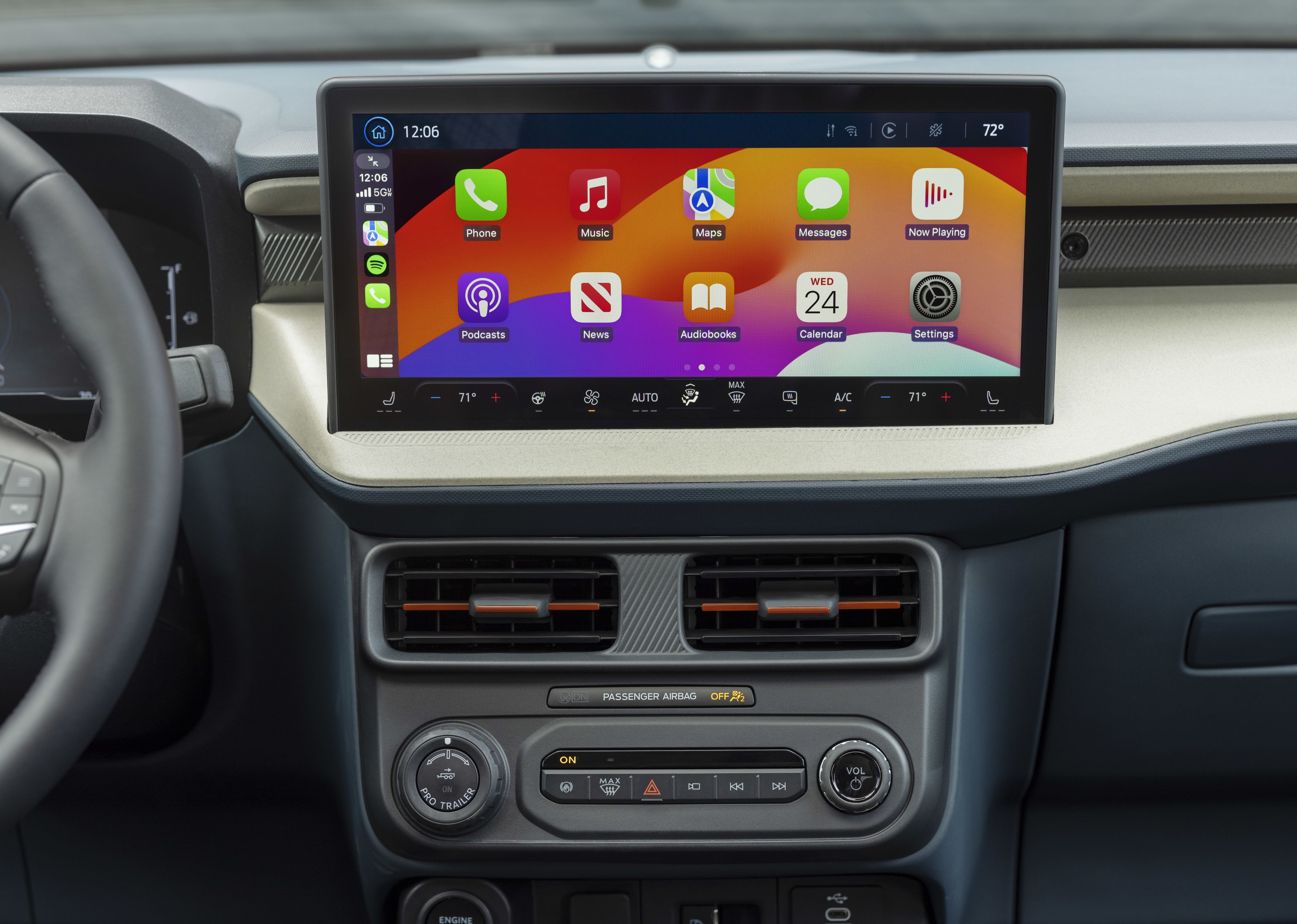 Wireless Apple CarPlay in the 2025 Ford Maverick.