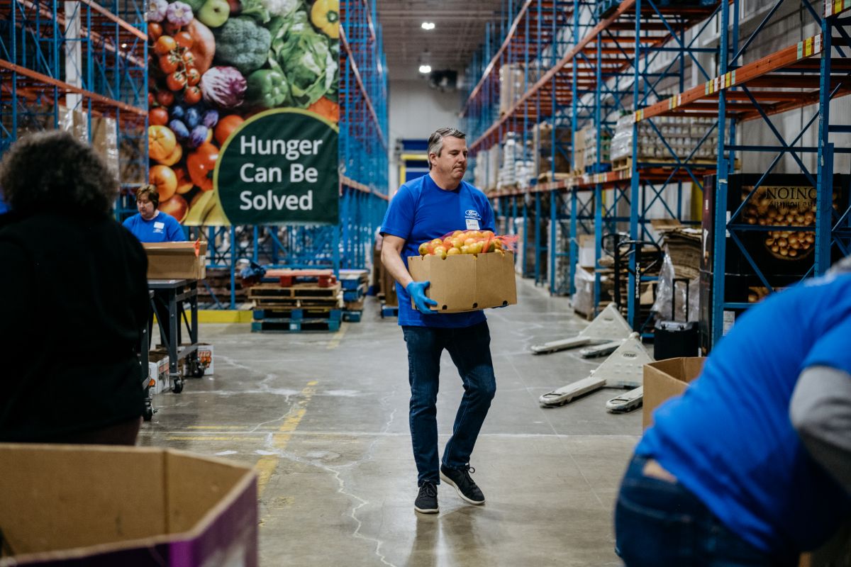 Ford Philanthropy is proud to announce an investment of $4 million to support fresh food access, with a dedicated focus on mobile food programs at over 20 local food banks and community organizations in Ford’s U.S. plant communities.