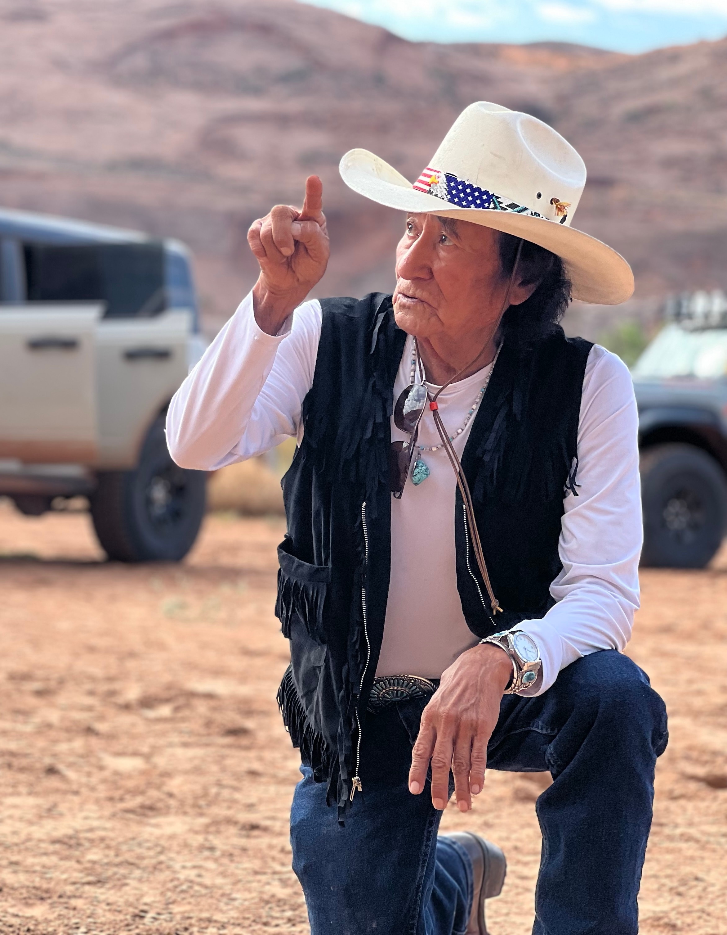 Don Mose explaining the cultural significance of the River House Ruins.