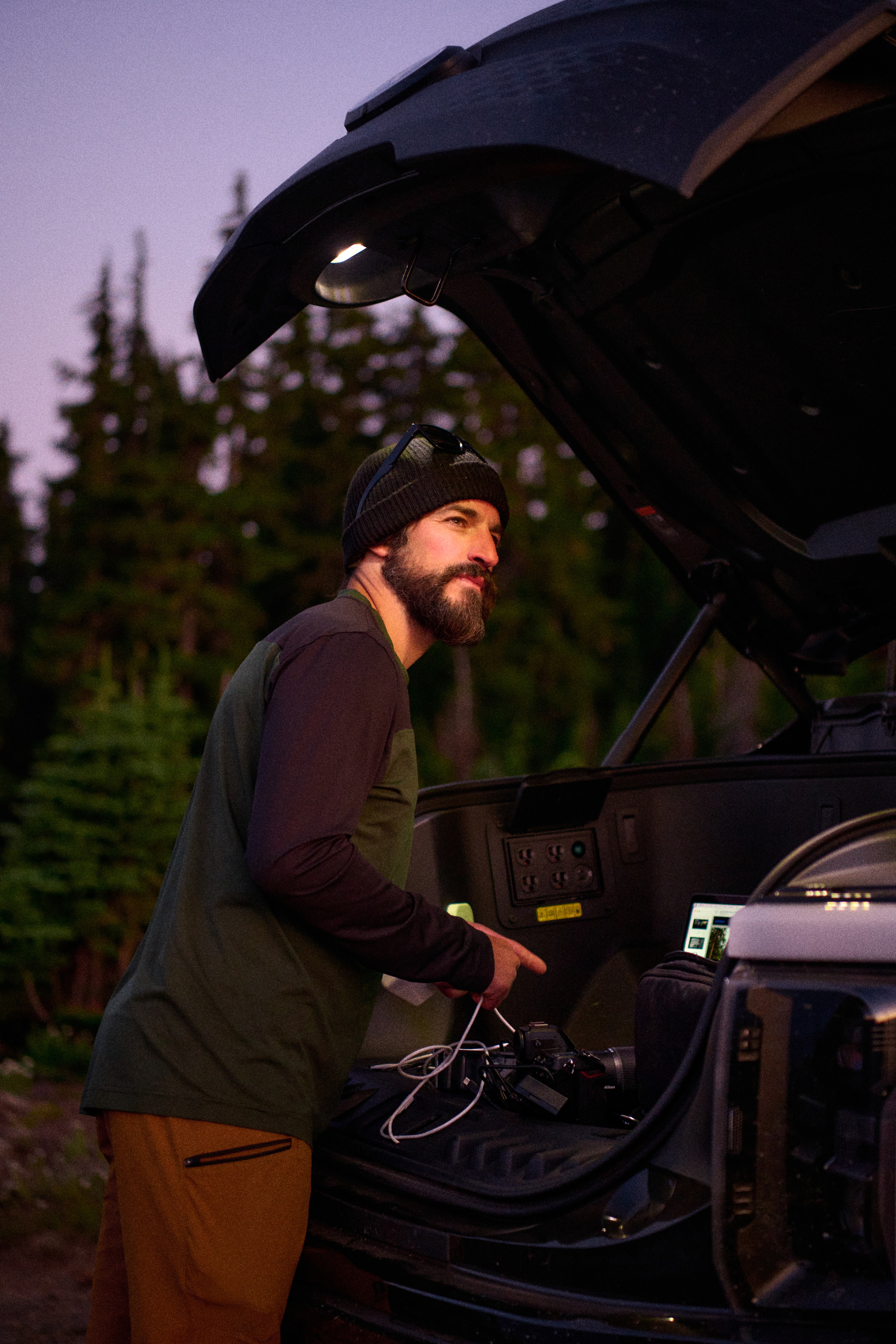 When a falling tree totaled his beloved gas-powered Ford F-150, outdoor photographer Scott Rinckenberger saw it as the perfect opportunity to embrace new technology. He chose a 2024 F-150 Lightning®, an electric truck that he says was "love at first drive."
