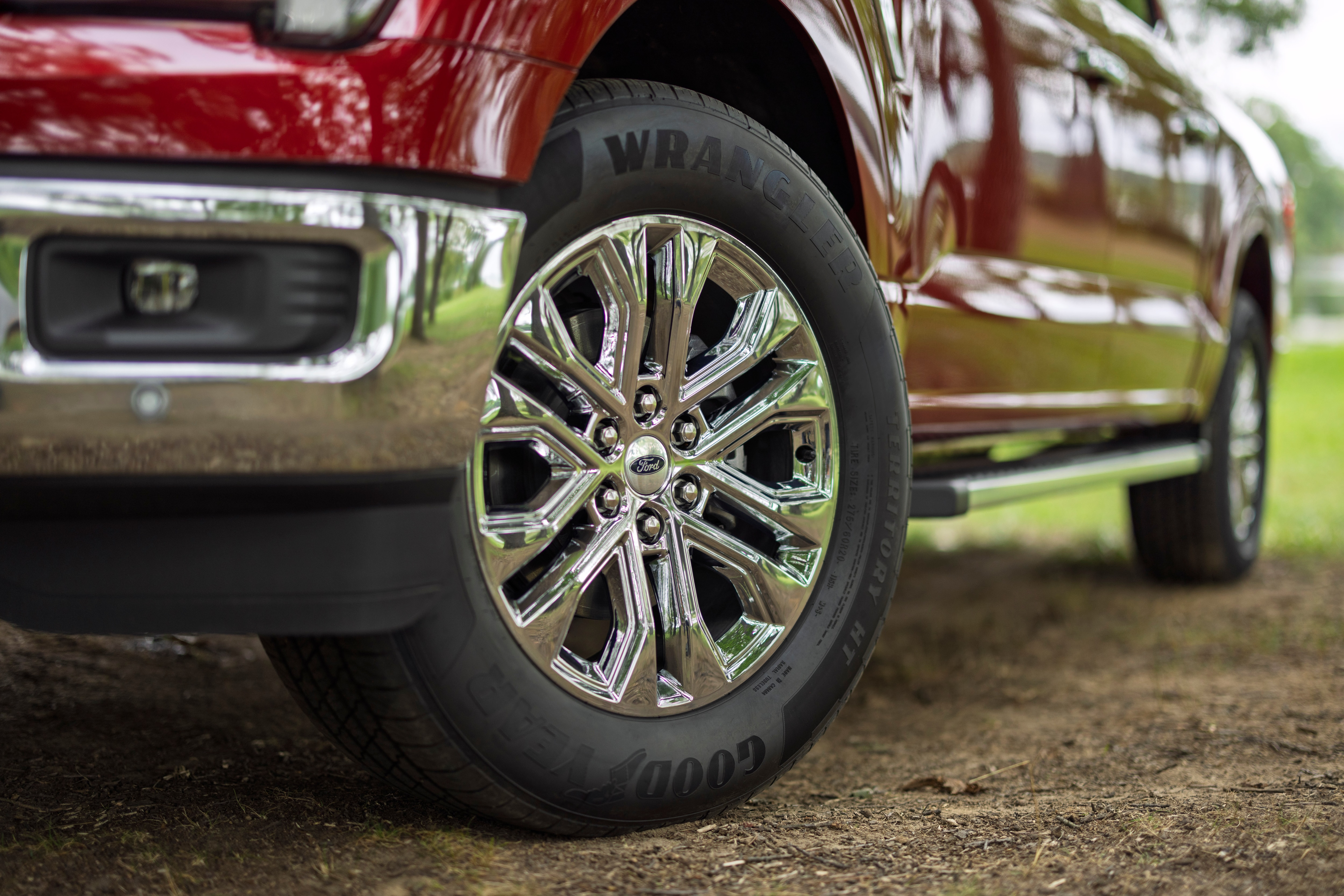 The 2027 Ford F-150 Truck lineup has exterior refinements for an enhanced, tougher look, new BlueCruise hands-free highway driving with towing technology, an updated powertrain lineup, and more accessible off-road offerings.