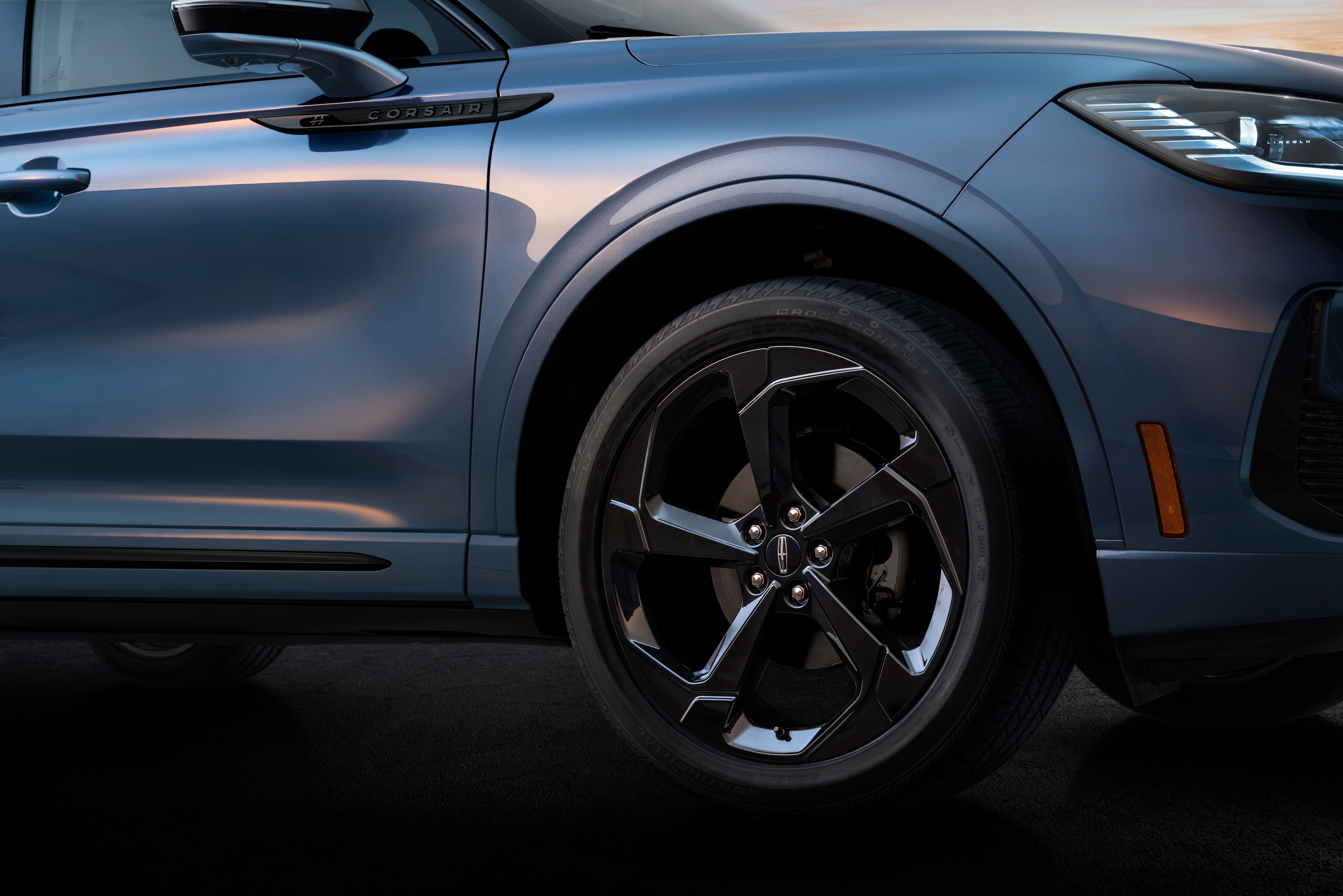 Discover the 2027 Lincoln Corsair Hybrid. Featuring standard 305-hp hybrid AWD power, standard BlueCruise hands-free driving, and a serene, redesigned cabin. 
