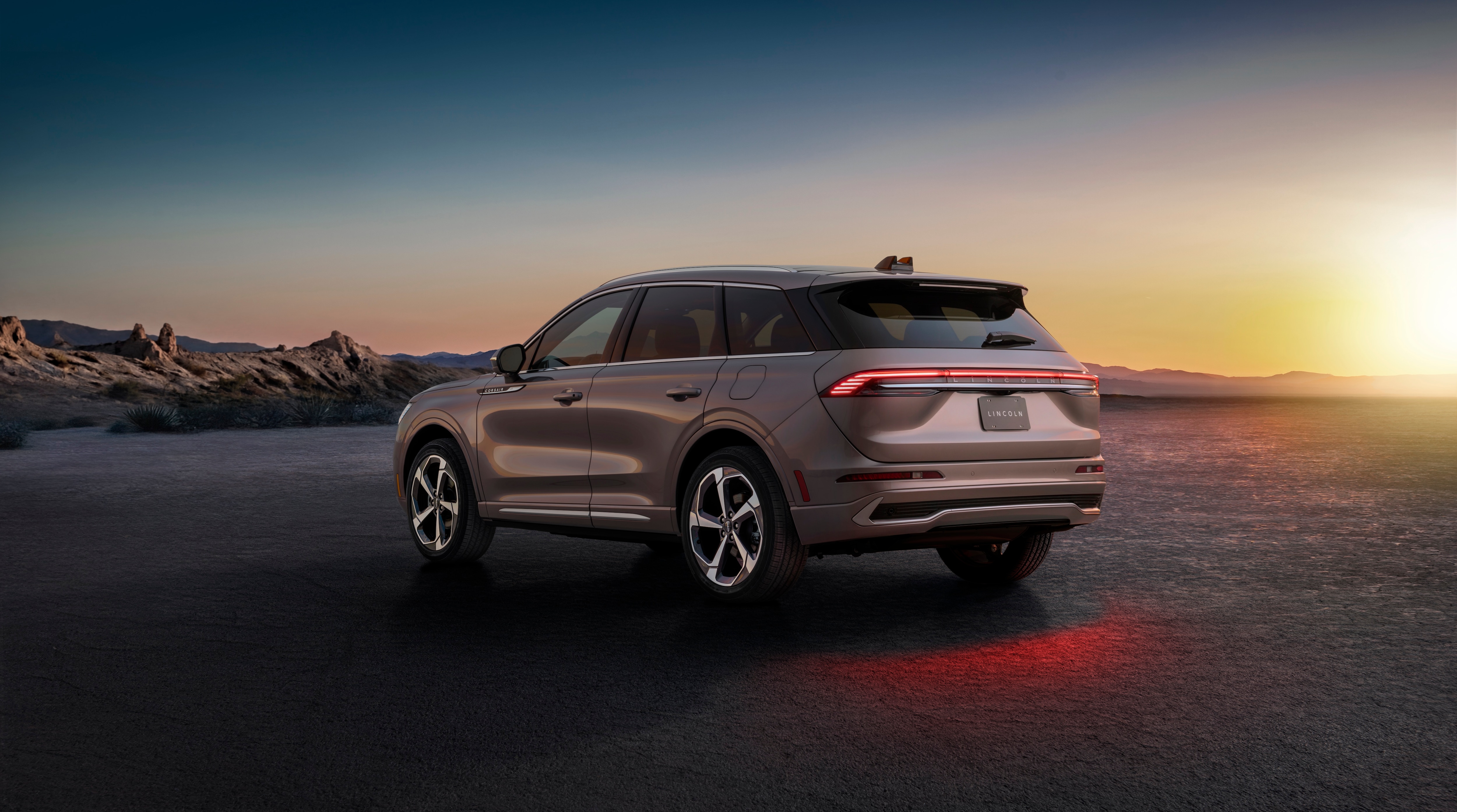 Discover the 2027 Lincoln Corsair Hybrid. Featuring standard 305-hp hybrid AWD power, standard BlueCruise hands-free driving, and a serene, redesigned cabin. 