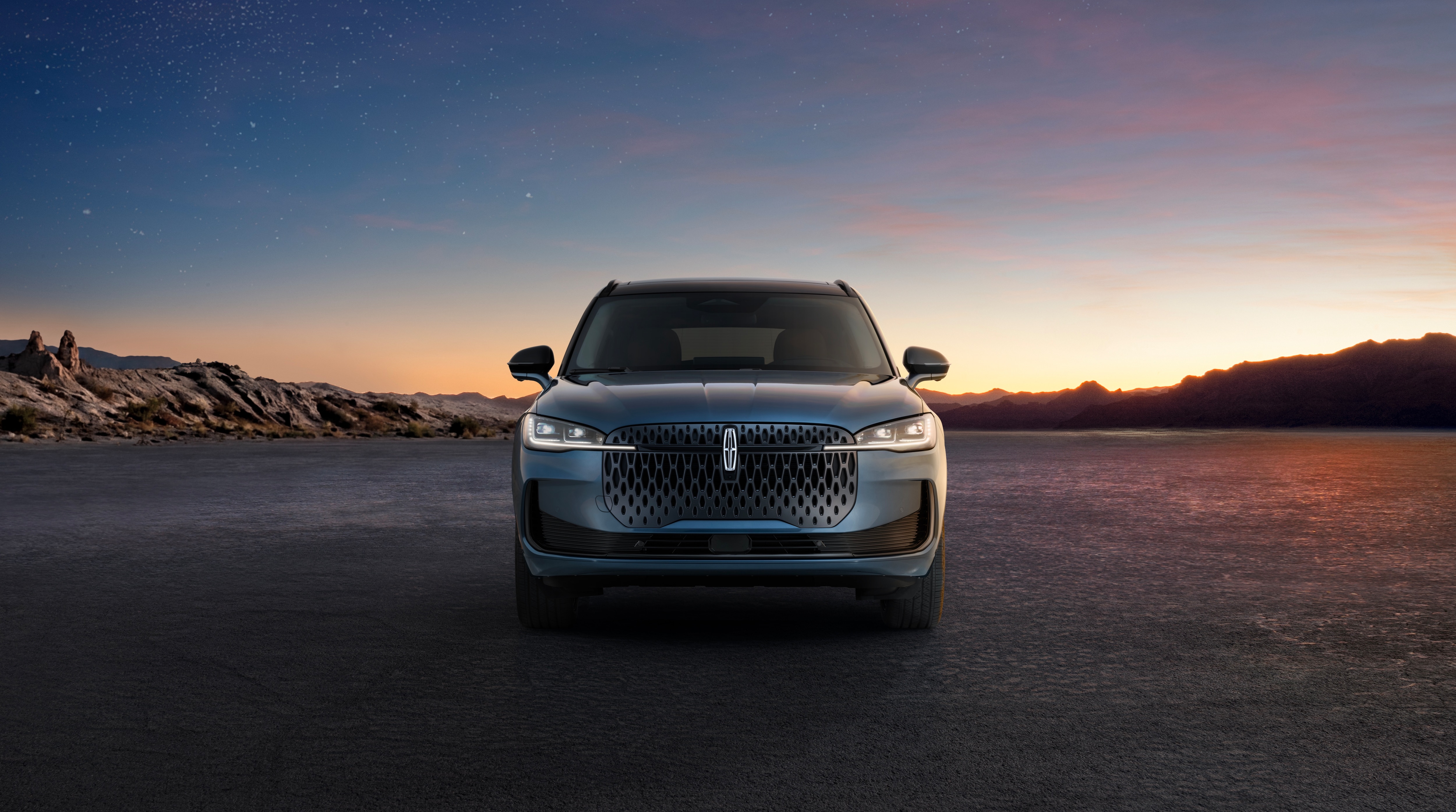 Discover the 2027 Lincoln Corsair Hybrid. Featuring standard 305-hp hybrid AWD power, standard BlueCruise hands-free driving, and a serene, redesigned cabin. 