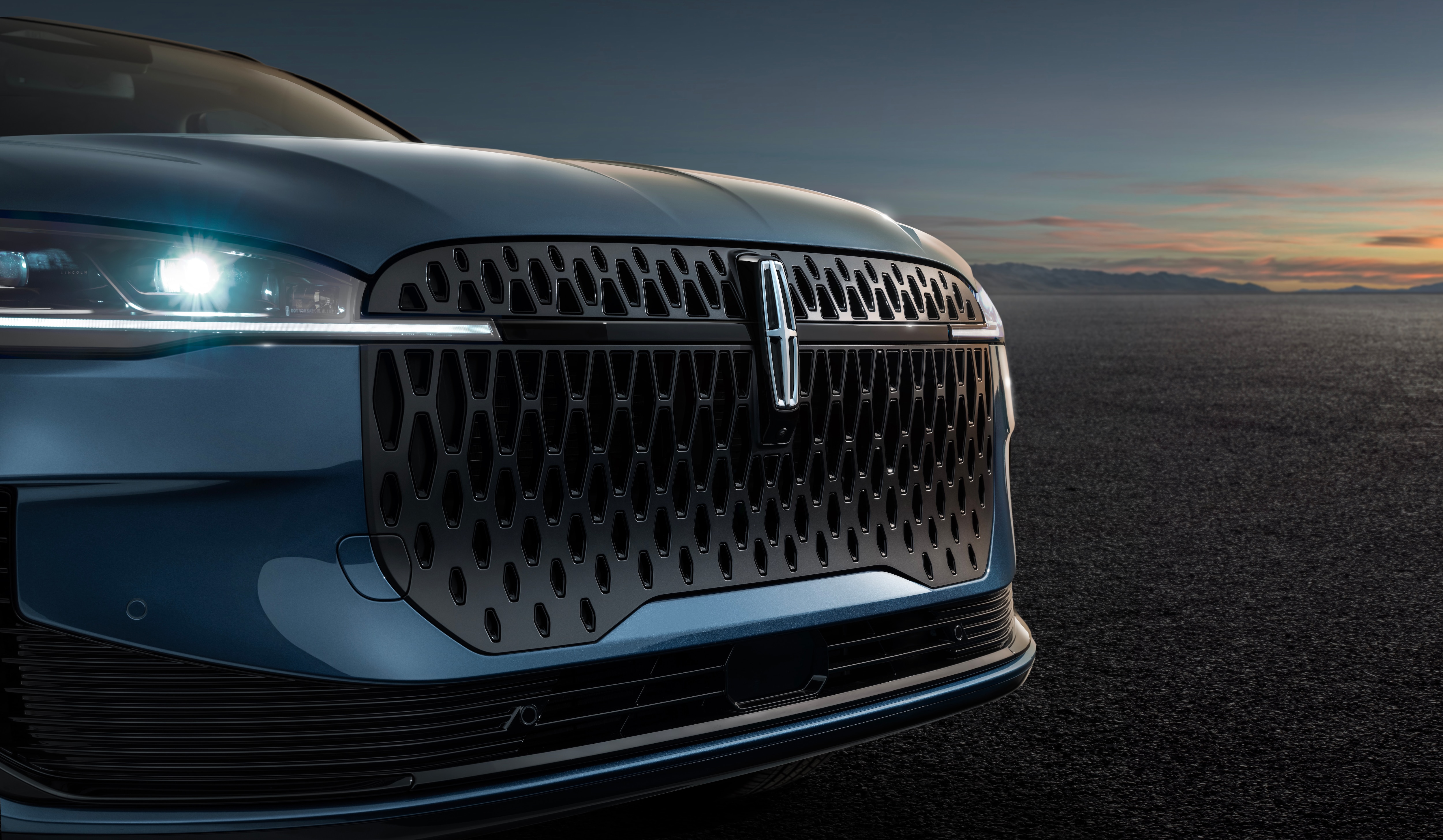Discover the 2027 Lincoln Corsair Hybrid. Featuring standard 305-hp hybrid AWD power, standard BlueCruise hands-free driving, and a serene, redesigned cabin. 