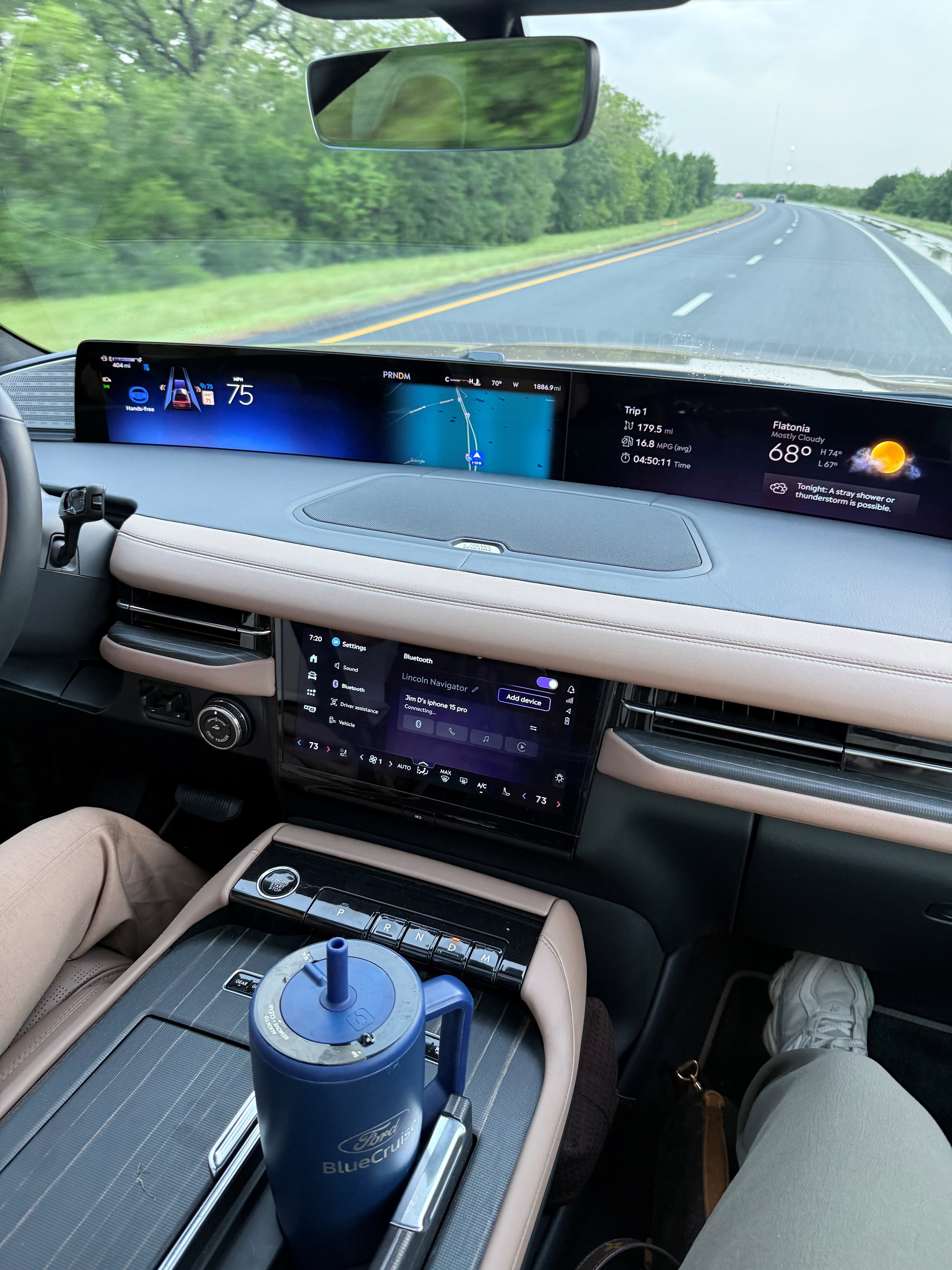With voice activation, you can use your voice to access all of the features in the Lincoln Digital Experience.