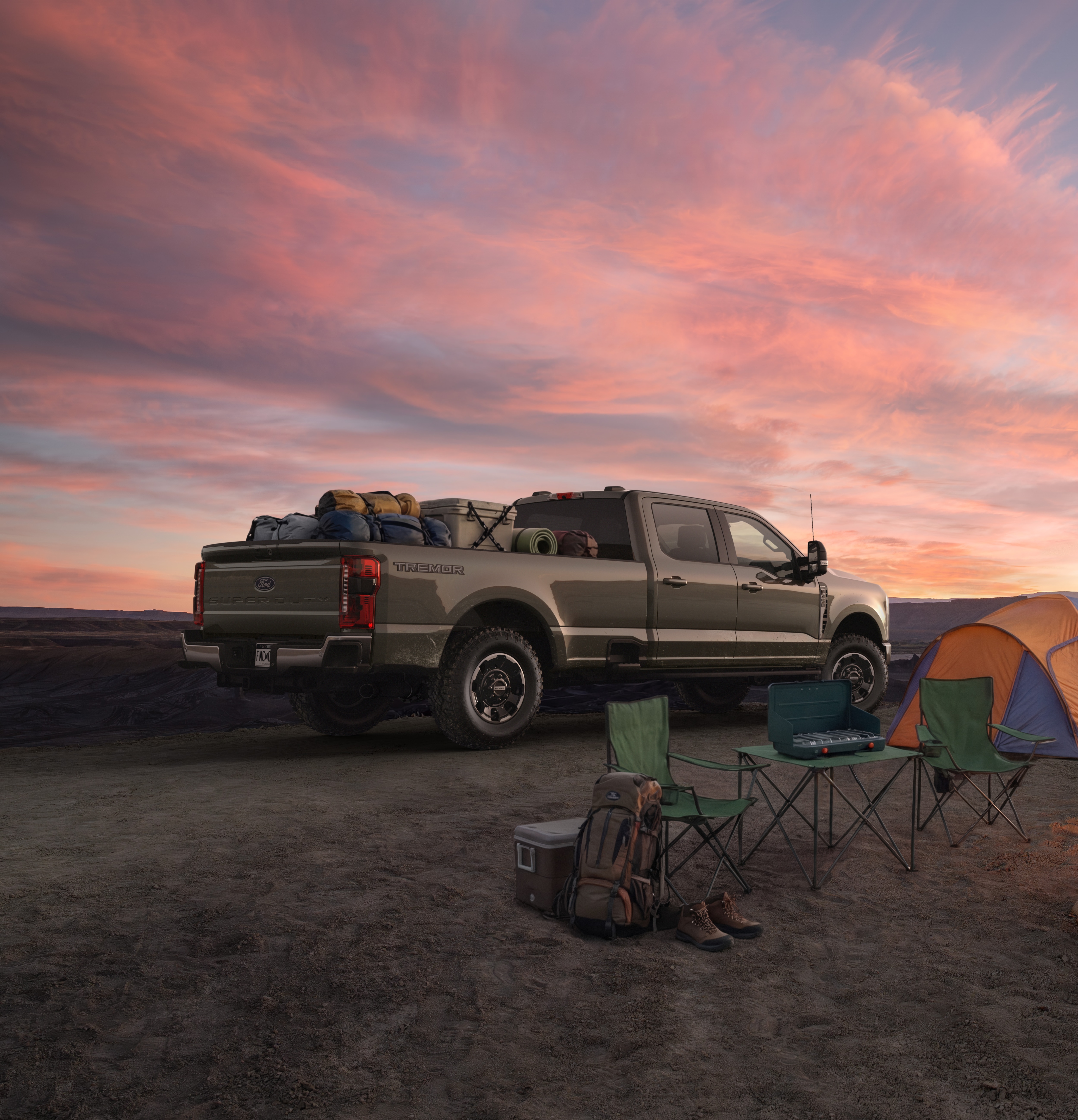 2027 Super Duty® F-350® Lariat® Crew Cab with optional equipment and extra-cost color shown. 