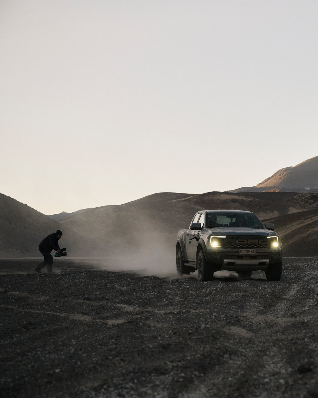 See how filmmakers documented 16 athletes’ brutal, high-altitude marathon run on the world’s highest volcano — and the vehicles they relied on as mobile basecamp.