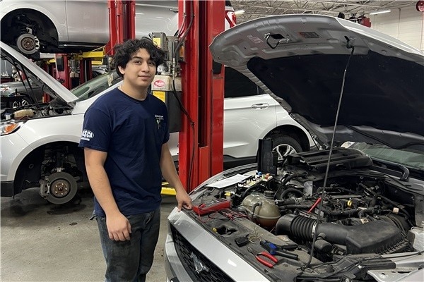 Ford Announces $1 Million Scholarship Program to Support Students ...